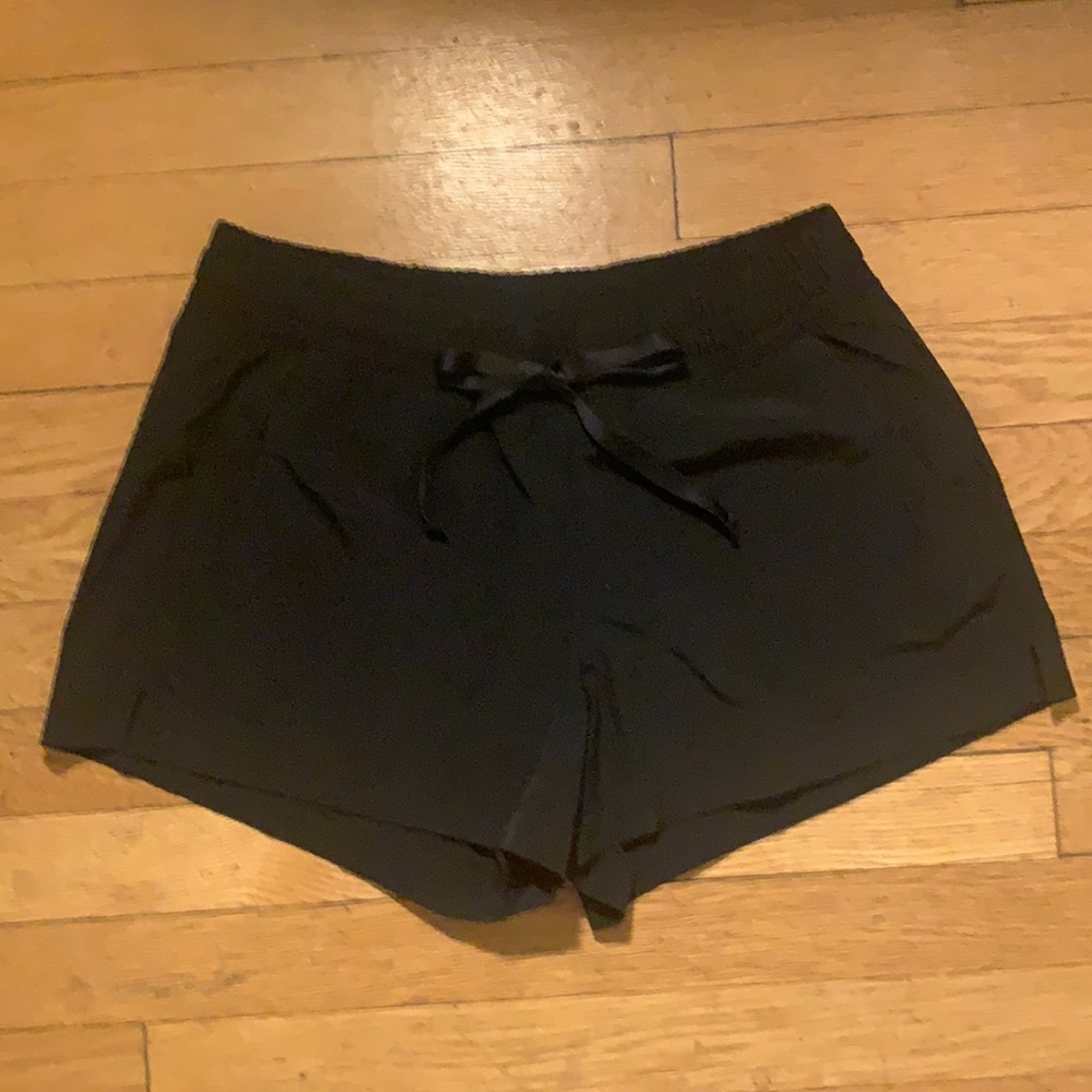 Old Navy Active black workout shorts